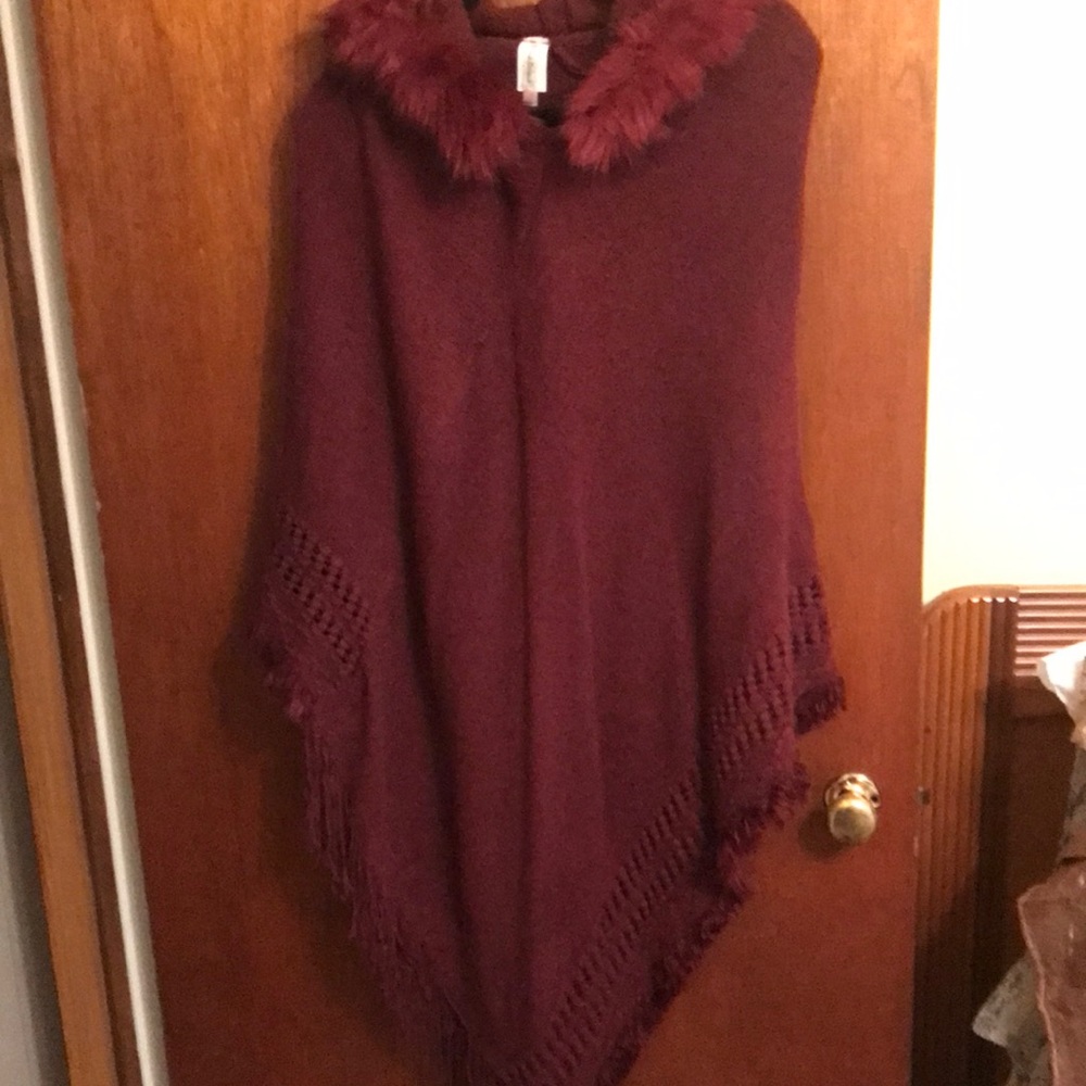 Hooded Poncho With on Trend Faux Fur